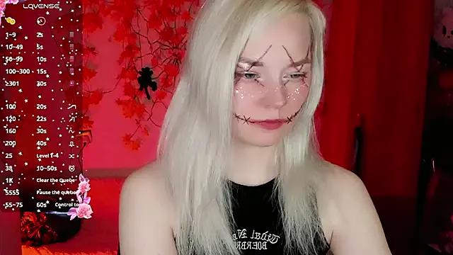HoneyDazzle from StripChat is Freechat