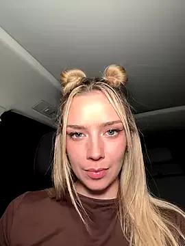 Photos of HopeHeaven from StripChat is Group