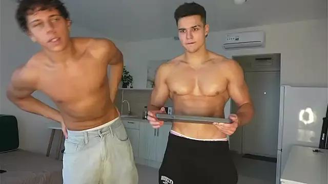 Horny_boyzz from StripChat is Freechat