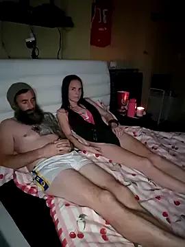 hornycouple6110 from StripChat is Freechat