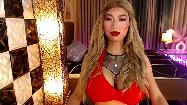 HorseCockJamieTS from StripChat is Freechat