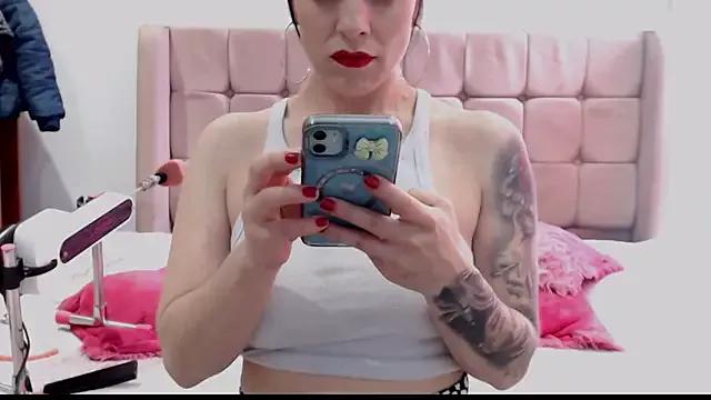 HotAss_Hally from StripChat is Freechat