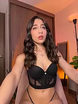 hottiecattiee from StripChat is Freechat