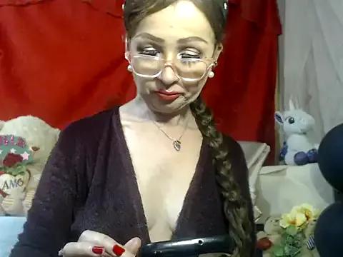 hottieperla from StripChat is Freechat