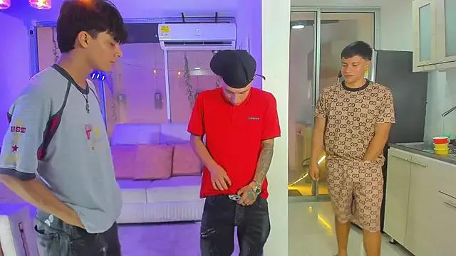 Houseofwarrios from StripChat is Freechat