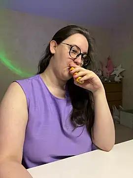 hungry1bunny from StripChat is Freechat