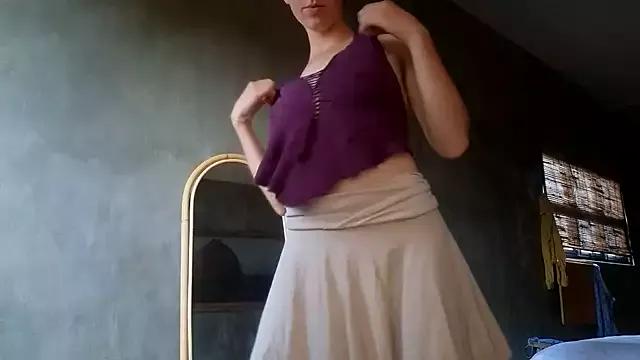 Ida-Rose from StripChat is Freechat