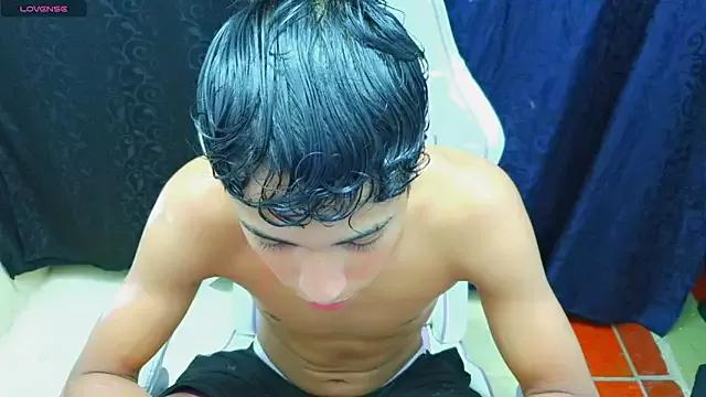 Im_david02 from StripChat is Freechat