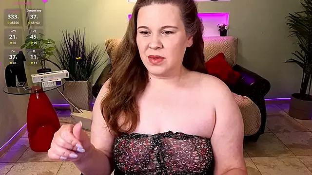 imKarolina from StripChat is Freechat