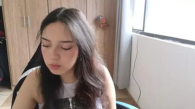 immisssilver from StripChat is Freechat