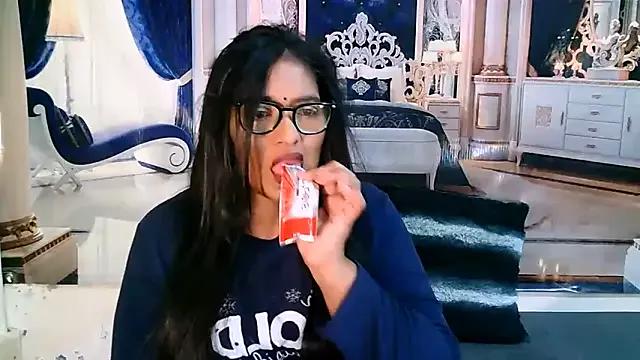 IndiaBlackPanther from StripChat is Freechat
