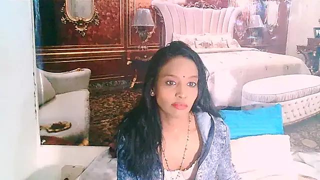 IndianLoveBug from StripChat is Freechat