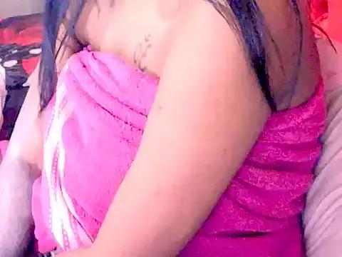 Indianpretty4u from StripChat is Freechat