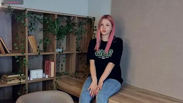 IrenaFenty from StripChat is Freechat