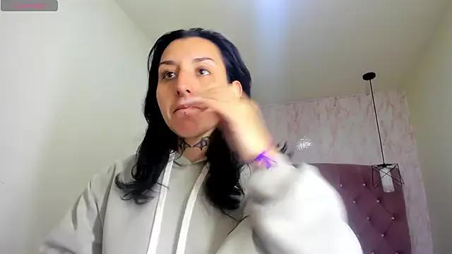 Iris__77 from StripChat is Freechat