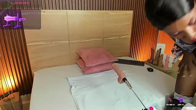 iris_violeta from StripChat is Freechat