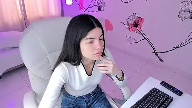 Isabela_Fiorelli from StripChat is Freechat