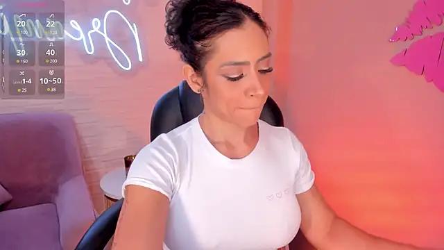 IsabelBornner from StripChat is Freechat