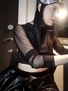 Isabella_21x from StripChat is Freechat