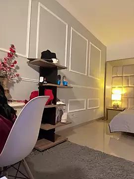 IsabellaDarrell_ts from StripChat is Freechat