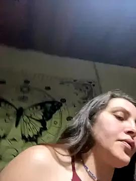 isadelasestrellas from StripChat is Freechat