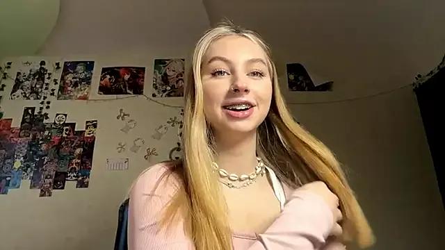 JanelBray from StripChat is Freechat