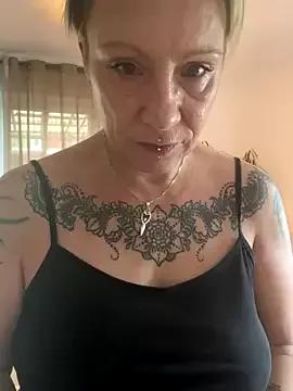JaninaSecrets_ from StripChat is Freechat