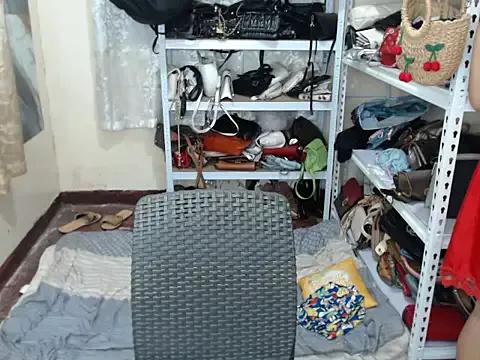 Jenny-jhane from StripChat is Freechat