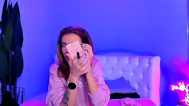 JessicaSky_ from StripChat is Freechat