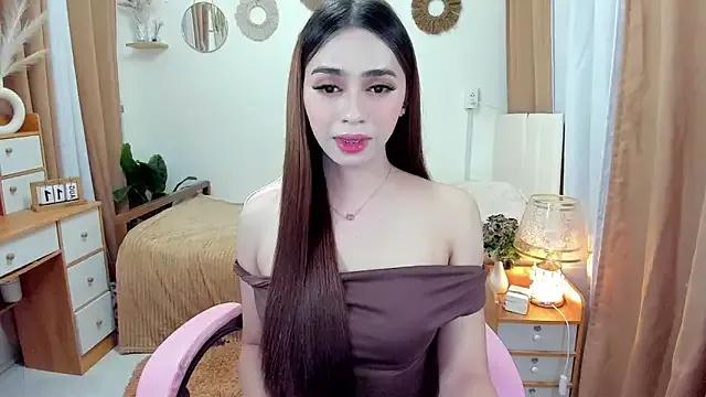 joyfulmartinaa from StripChat is Freechat