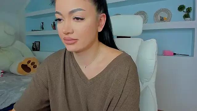 juicyjulie_ from StripChat is Freechat