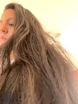 julieta_rossi from StripChat is Freechat