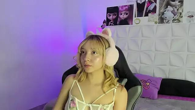 JuliethMoss from StripChat is Freechat
