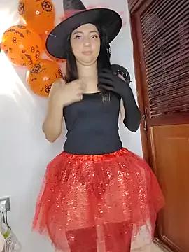 julietta_maxi from StripChat is Freechat
