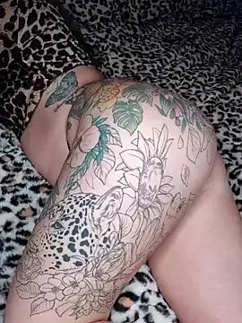 Just_peaches_not_cream from StripChat is Freechat