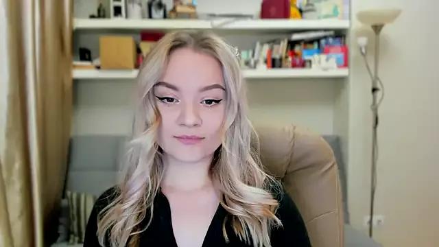 Kara_Smith_ from StripChat is Freechat