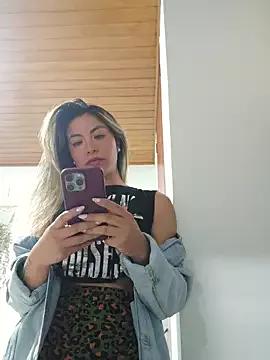 Karen_San_Miguel from StripChat is Freechat