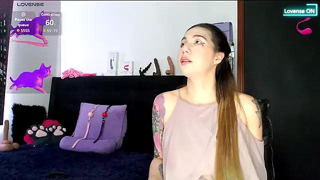 karlamoon23 from StripChat is Freechat