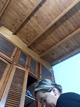 kateneani from StripChat is Freechat