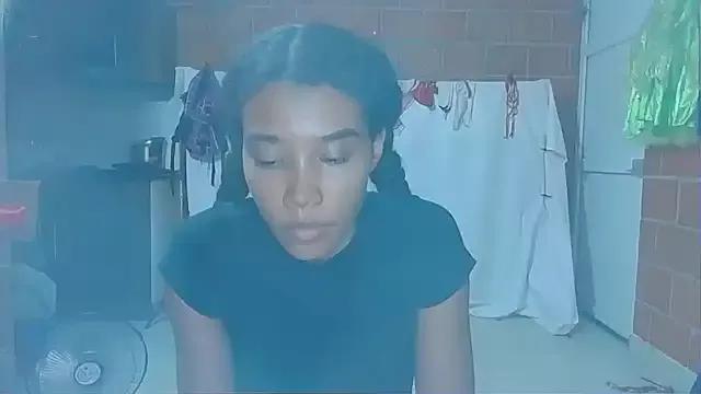 kattyandericc from StripChat is Freechat