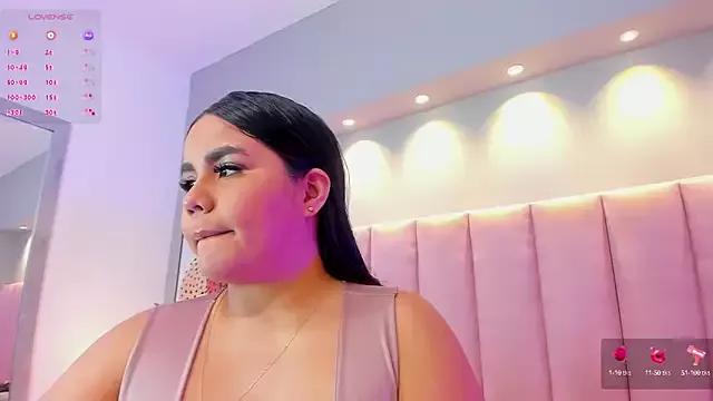 KeilyRoss from StripChat is Freechat