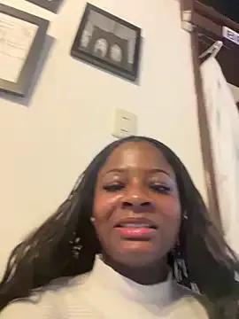 Kendramonroe from StripChat is Freechat