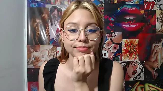 Khassia_Queen from StripChat is Freechat