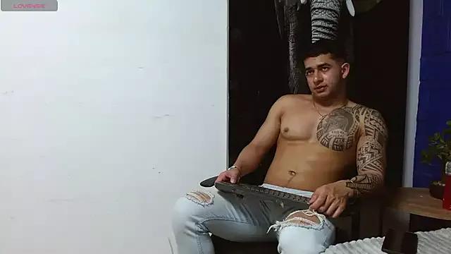 king_falconer from StripChat is Freechat