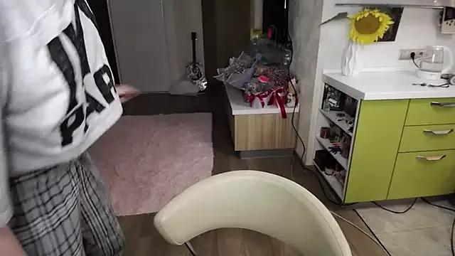 Kira_Bakker from StripChat is Freechat
