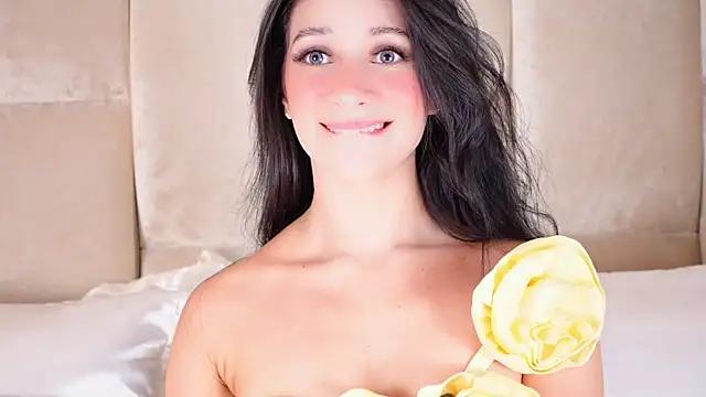 Photos of KiraKayleigh1 from StripChat is Group