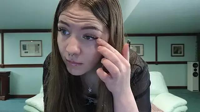 KiraRustle from StripChat is Freechat