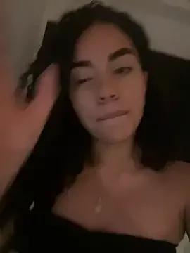 kiravicee from StripChat is Freechat