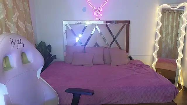 Checkout the world of free chat sex and chat with our steamy slutz, bringing your cherished characters to life with authentic outfits and live productions.