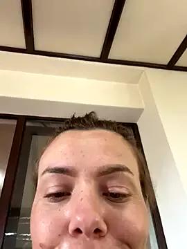 KrisKkiki from StripChat is Freechat